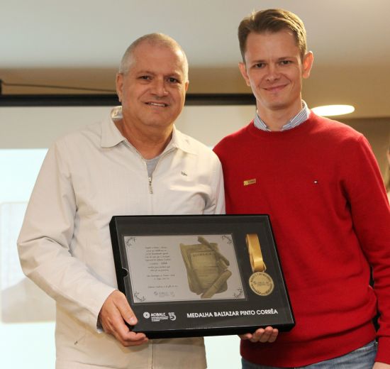 Acibalc homenageia Júlio Tedesco e Moacyr Werner na 7ª edição do Encontro Empresarial