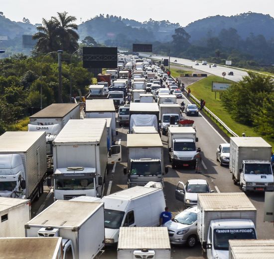 Facisc divulga manifesto pelo fim das paralisações e retomada do trabalho